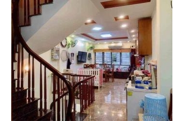 NHÀ VĂN QUÁN 2 THOÁNG PHÂN LÔ Ô TÔ ĐỖ CỬA 71M 3T 5.55 TỶ